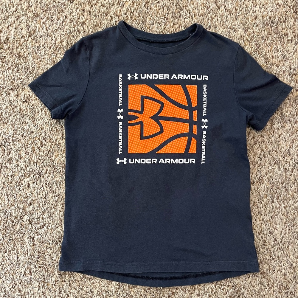 Under Armour basketball shirt. Size small.